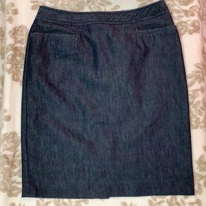 Halogen denim pencil skirt, dark blue, Size: 4, EUC